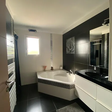 Maison Avec Grande Terrasse Casa de Férias *