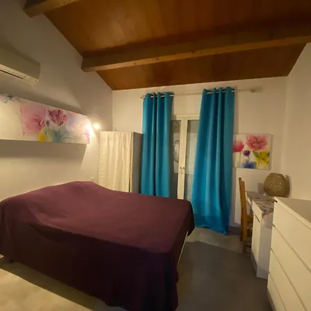 Maison Avec Grande Terrasse Pouzolles