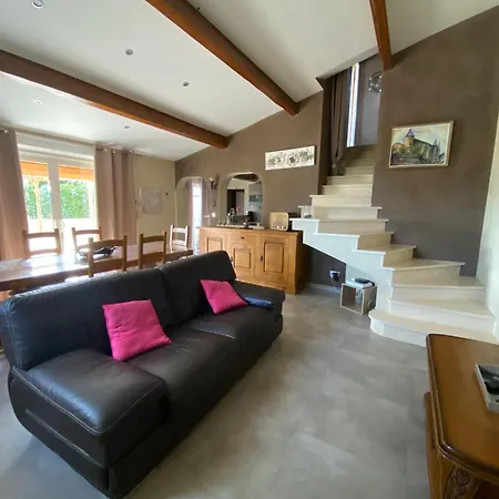 Maison Avec Grande Terrasse Pouzolles